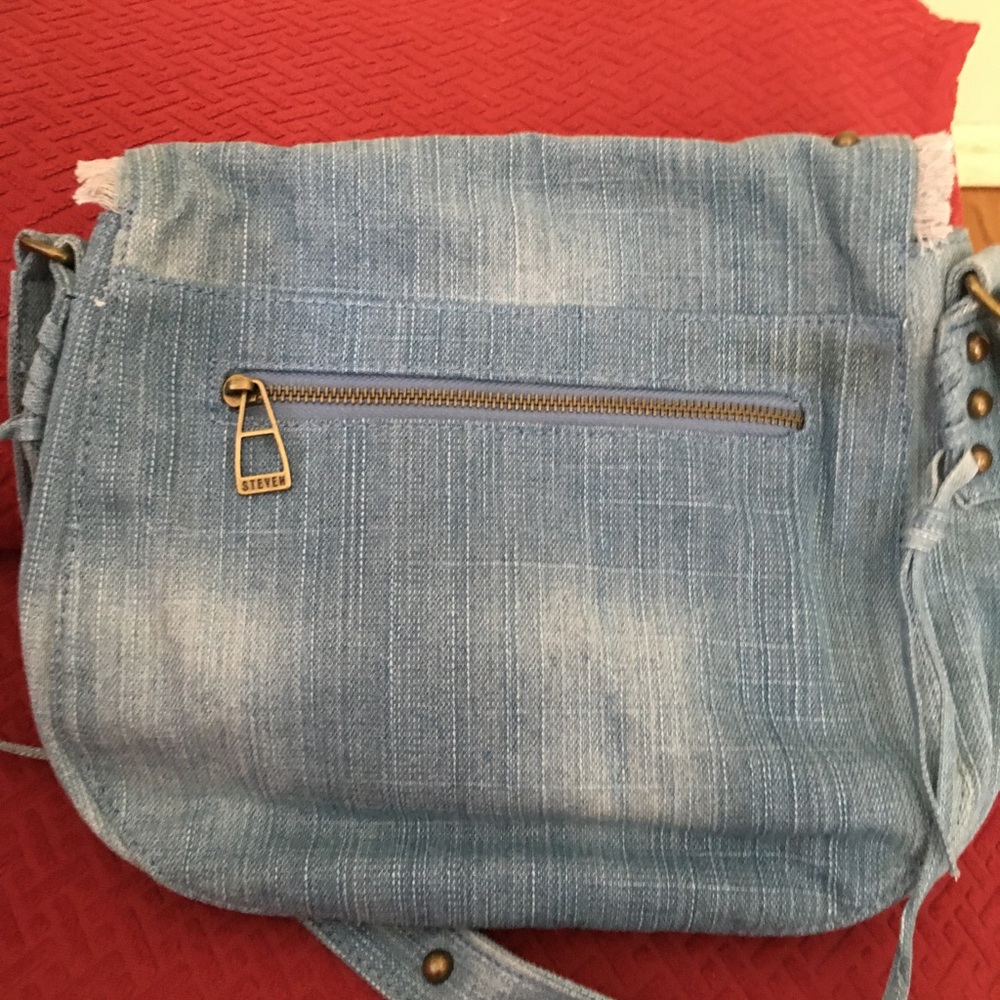 Steven by Steve Madden denim crossbody embroidered handbag. - Picture 2 of 6